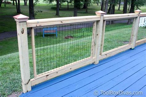 How Easily Build And Install Deck Railing Using Fencing Wire To Look