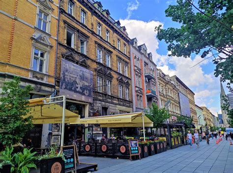 Аеропорт Катовіце - як українцям дістатися до одного з найбільших ...