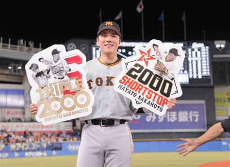 スポーツ報知 巨人取材班 On Twitter 坂本勇人 球団生え抜き4人目のトリプル2000王貞治、長嶋茂雄、柴田勲に続いた 巨人