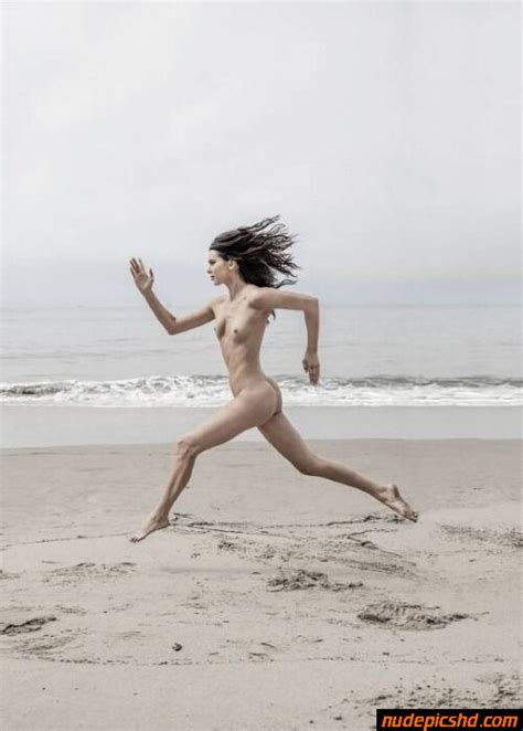 Kendall Jenner Nude Leaks Porn Photos NudePicsHD