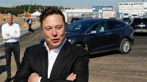 Regierung Hofiert Elon Musk Linke Fordert Aufkl Rung Zu Tesla