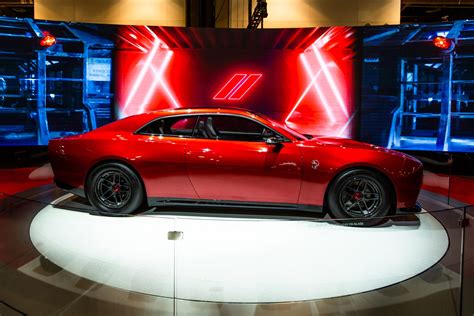 dodges  electric charger daytona srt     hp driving