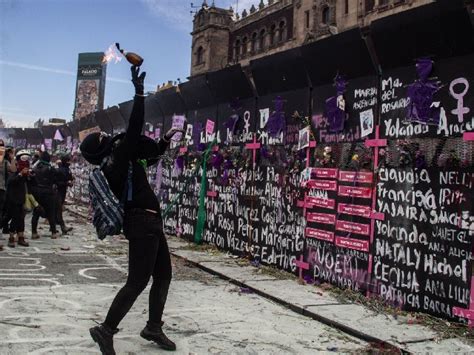 Estas Estaciones Del Metro Estarán Cerradas Por La Marcha Del 8m En Cdmx