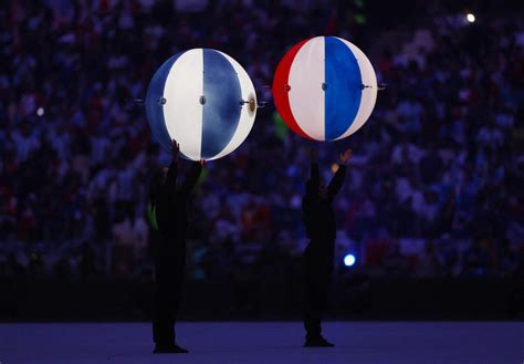 Fifa World Cup Final Closing Ceremony Photo Gallery Deepika Padukone