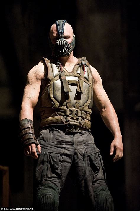 Tottenham Striker Harry Kane Undergoes Transformation Into Batman Supervillain Bane Daily Mail