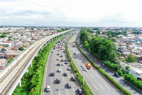 Pt Jasa Marga Buka Jalur Fungsional Tol Japek Ii Selatan Untuk Urai