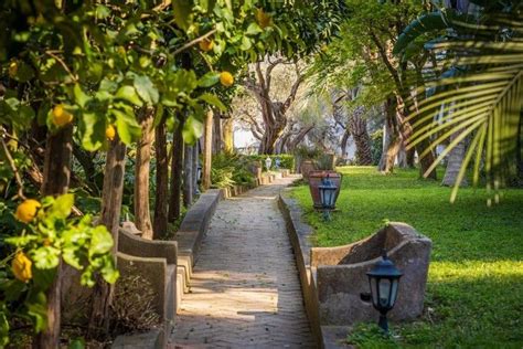 Dentro La Villa Di Christian De Sica A Capri Style