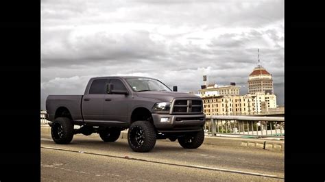 Gray Dodge Ram 1500 Laramie 2020 Lift V6