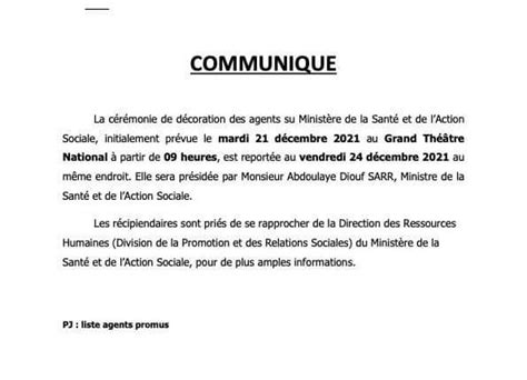 La C R Monie De D Coration Des Agents Su Minist Re De La Sant Report E