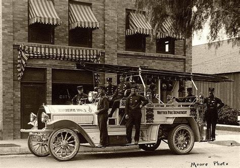 2119 best images about Fire Trucks (Old) on Pinterest | Trucks ...