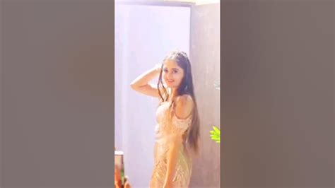 Bindass Kavya Ka New Dance Shorts ️😍 Short Shorts Viral