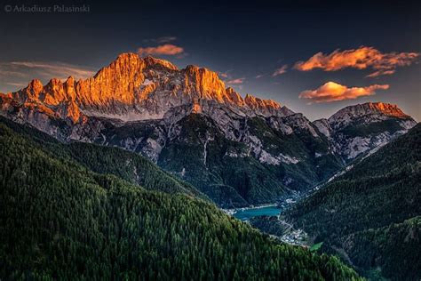 Lago Di Alleghe E Il Monte Civetta Dolomites Province Of Belluno