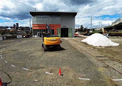 Installation Begins Of The Brooklyn Turntable At The Oregon Rail