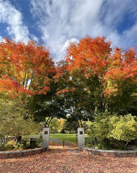 Ashuelot River Park A Glimpse Of Fall Foliage In Keene NH Flickr