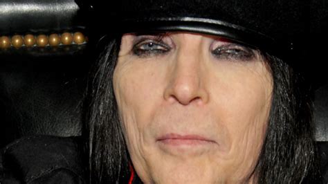 What Is The Net Worth of Mick Mars? A Closer Look