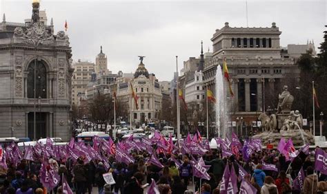 La Hist Rica Huelga Feminista Del De Marzo En Im Genes P Blico