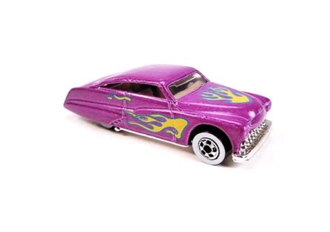 Hot Wheels Purple Passion Collector No De CMINIS