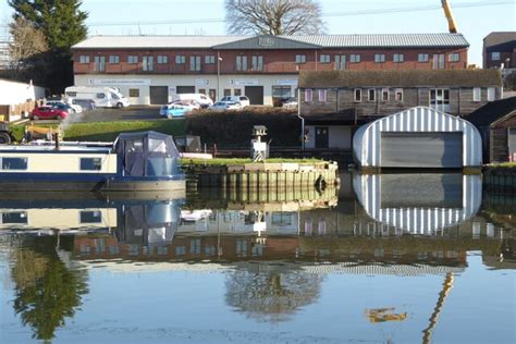 Reflections In The River Avon Philip Halling Cc By Sa 2 0 Geograph