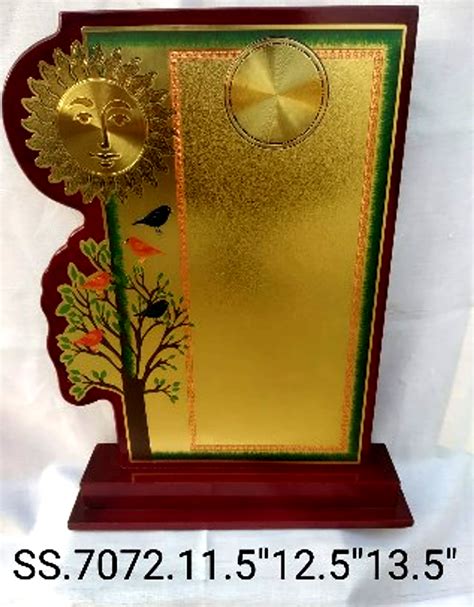 Wooden Golden Shield Wood Trophy Awards Size Inchesch 125inch 135inch At Rs 468 In