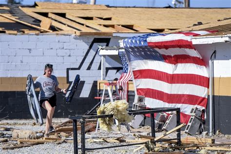 Unos 70 Millones De Personas Avisadas De Tornados Y Granizadas En