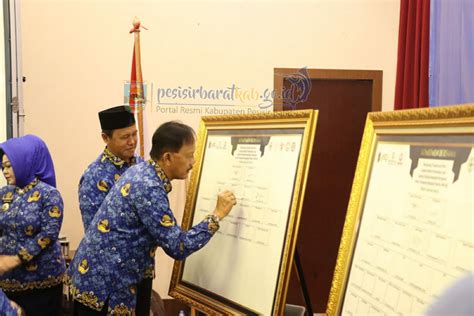 Bupati Pesisir Barat Hadiri Rapat Koordinasi Transformasi Mutu Layanan