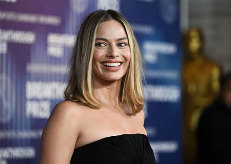 Margot Robbie este însărcinată cu primul copil