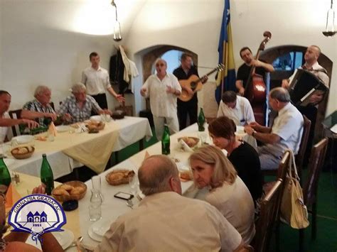 Proslava te godišnjice mature generacije god JU Gimnazija Mustafa Novalić