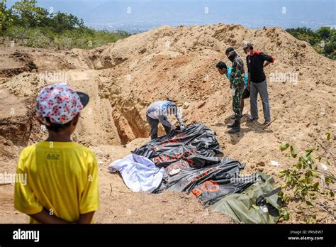 7 magnitude Fotos und Bildmaterial in hoher Auflösung Alamy