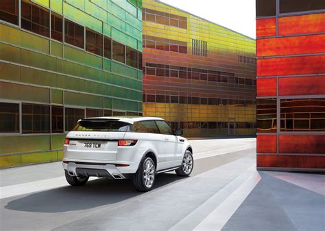 Na China Land Rover anuncia recall do Evoque após denuncia de