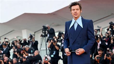 Harry Styles Revoluciona Venecia En El Estreno De Dont Worry Darling