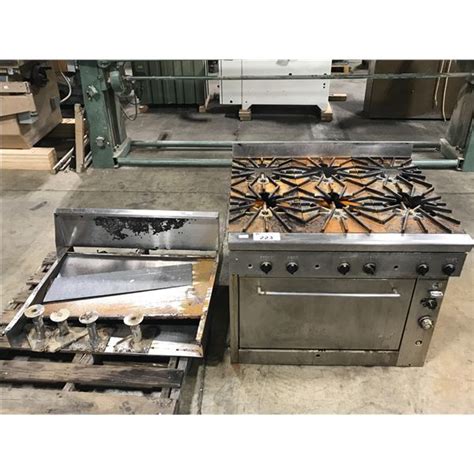 Quest Stainless Steel 6 Burner Commercial Gas Oven With Griddle Top