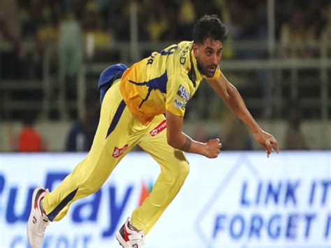 Chennai Super Kings Suffer Three Injury Scare Matheesha Pathirana