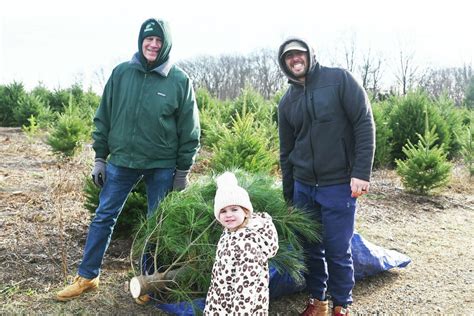 SEEN: Christmas tree shopping at Jones Family Farm 2022