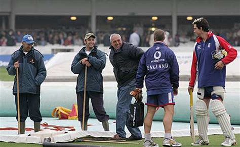 Kevin Pietersen And Matthew Maynard Chat With Mick Hunt Espncricinfo