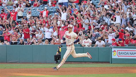 大谷翔平 豪快17号アーチに現地実況「マンモスホームラン」「スゴイ！ショウヘイ！」 ライブドアニュース