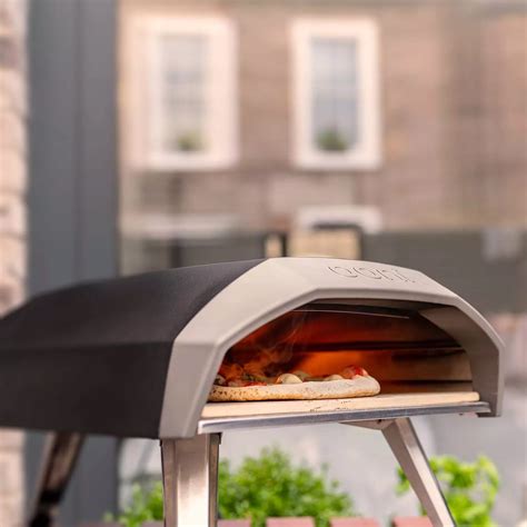 Ooni Koda 12 Gas Powered Outdoor Pizza Oven Sur La Table