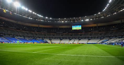 Le Psg Sera Candidat Au Rachat Du Stade De France
