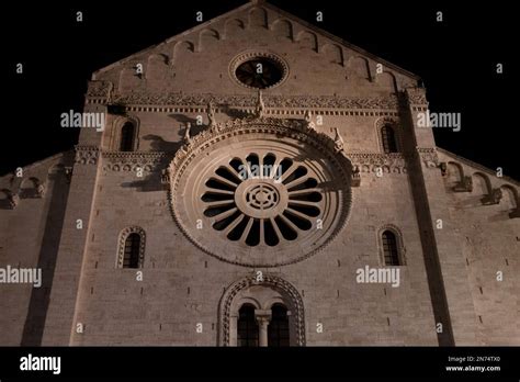 Illuminated cathedral San Sabino in Bari at night, Southern Italy Stock ...