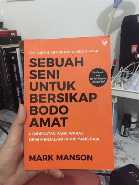 Buku Sebuah Seni Untuk Bersikap Bodo Amat Buku Alat Tulis Buku Di