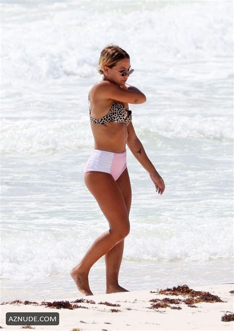 JESS WOODLEY Nude AZNude