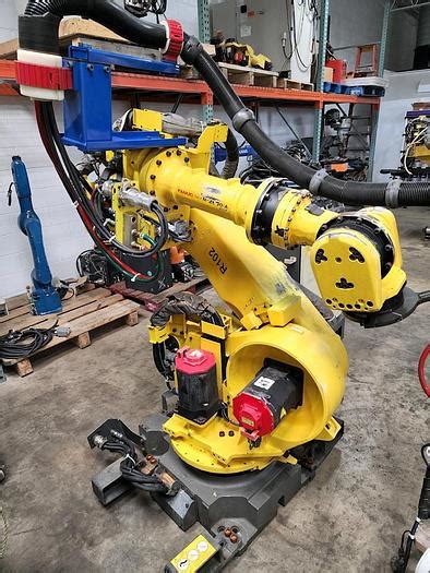 Used Fanuc R 2000ia 200F Industrial Robot For Sale In Warren Ohio