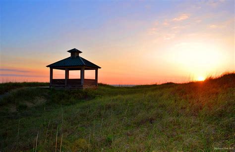 SHUTTERS ON THE BANKS - Updated 2022 Prices & Motel Reviews (Outer Banks, NC - Kill Devil Hills)