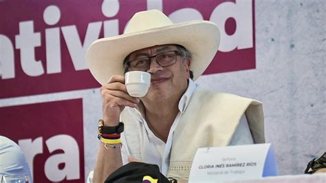 Un Tinto Con El Presidente Ojo Pelao Magazine