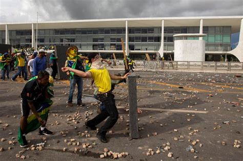 De Janeiro Primeiro Julgamendo Condena R U A Anos De Pris O