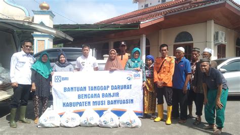 Bri Cabang Sekayu Peduli Salurkan Ratusan Paket Sembako Dan Nasi Kotak