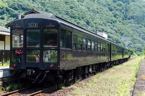 Sl人吉（客車） 50系客車をリニューアル。 車内も他のjr九州車両同様、非常に個性的でオシャレな空間となっている。… Flickr