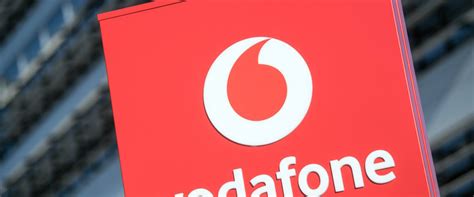 El Fondo Brit Nico Zegona Compra Vodafone Espa A Por Millones