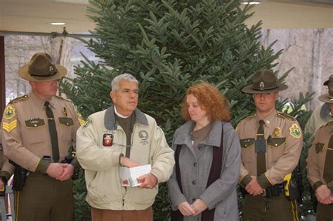 ‘The start of our holiday season': VSP escorts Christmas tree to ...