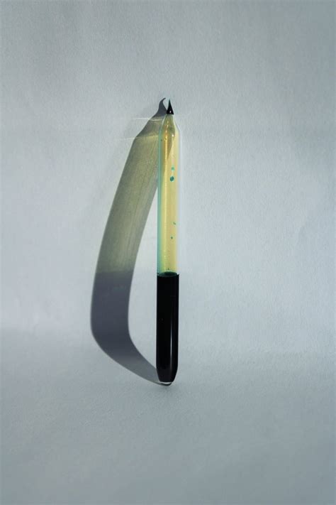 Ampoule containing Dinitrogen Trioxide : r/chemistry