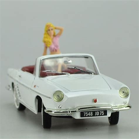 Original Factory Authentic 118 Norev Renault Figurine Diecast Car Mod